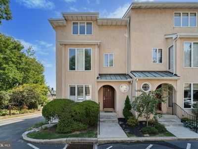 104 Bleddyn Rd APT 5