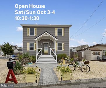 4 Weaver Dr