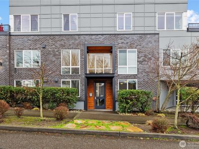 2901 S Jackson Street #101