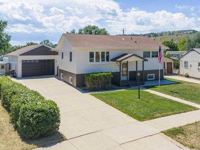 807 Horace Mann Dr