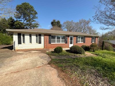 101 Sharon Dr