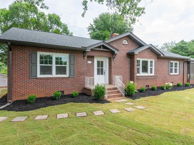 201 Edwards Rd