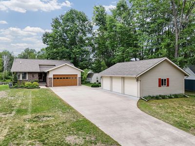 107 Matchwood Dr