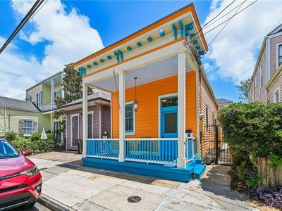 3020 Constance St