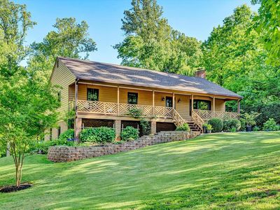 301 Brookfield Rd