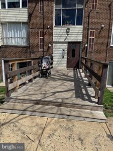 2201 Strahle St APT C302