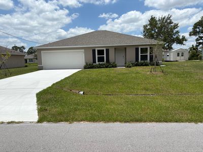 152 SW Crescent Avenue