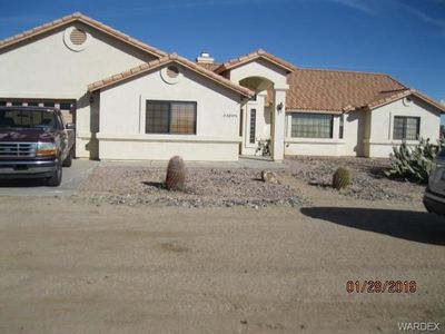 2239 E Cactus Wren Rd