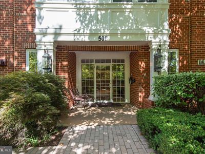 501 King Farm Blvd APT 205