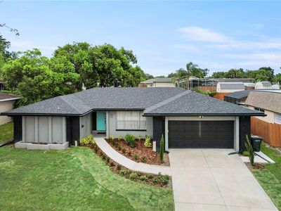 607 Green Briar Blvd