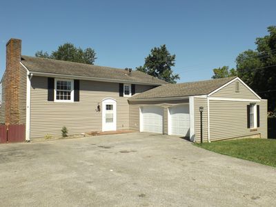 121 Crescent Dr