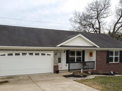 1100 Alexandria Dr