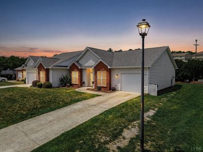 29 Crocetti Ln