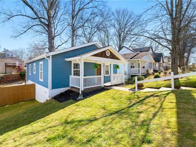 954 Fern Ave SE