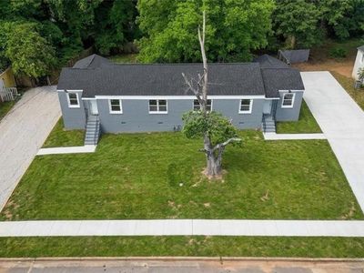 1715 Lisbon Dr SW