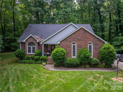 Property at 645 Deerfield Dr, Mount Holly, NC