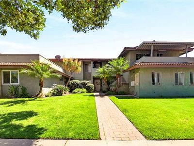 1918 E Del Mar Ave