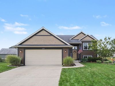 5290 Crestfield Ln
