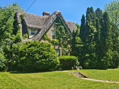 303 Ottawa Dr
