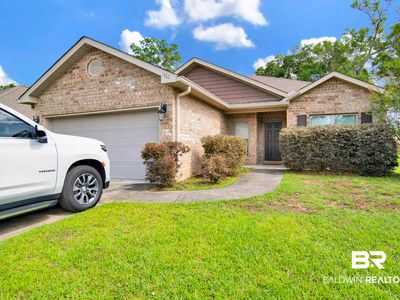 1468 Surrey Loop