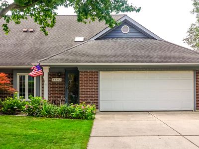 Property at 8602 Farmington St, Saint John, IN