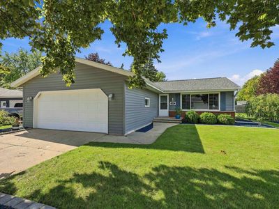 1621 N Blossom Dr