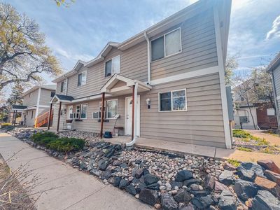 223 W Myrtle St