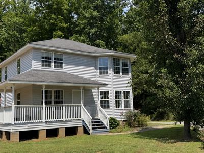 95 Oakwood Dr