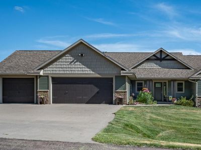 W7563 Castle Heights DRIVE