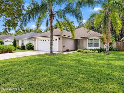 693 MACKENZIE Circle