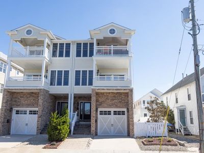 309 W 1st Ave #309