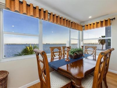 1900 Clifford ST #301