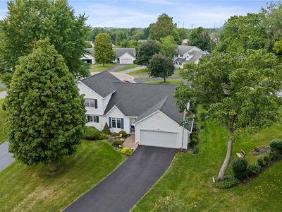 2 Hampton Cir