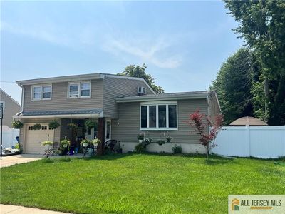 57 Frederick Pl
