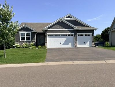 481 Paradise Dr SE