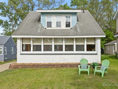 1520 Silver Creek Ave SE