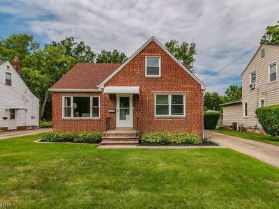 Property at 1292 Irene Rd, Lyndhurst, OH