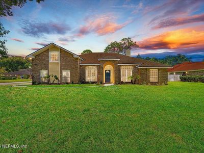 1808 GRASSINGTON Way N