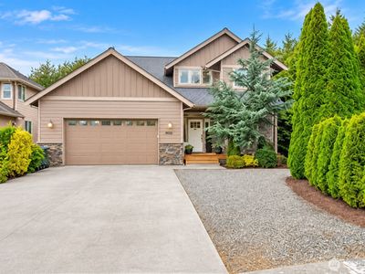 5643 Old Settler Drive
