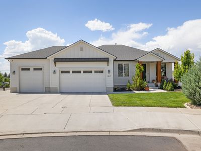 187 N 2860 E