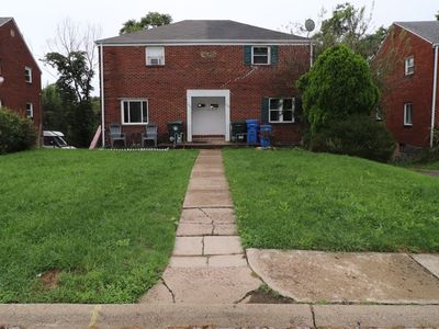 1555 Bevan Rd