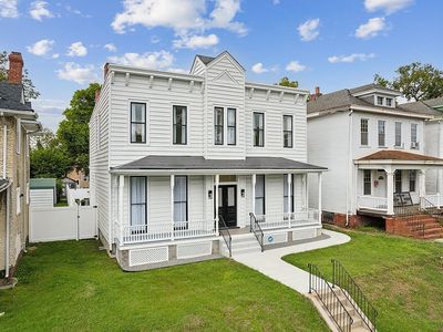 2810 Griffin Ave