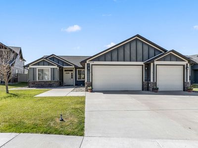 2606 Meadow Creek Loop