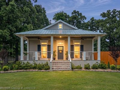 200 W Central Ave
