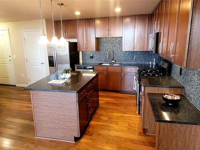 8185 E Lowry Boulevard #302