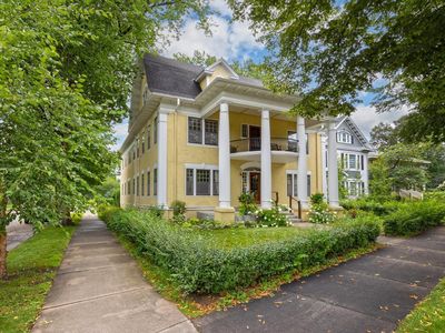 2101 Newton Ave S #R3