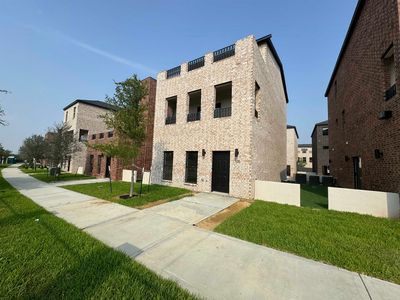 210 Veracruz Dr #105
