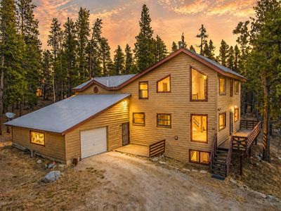 1305 Lakeside Drive