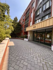 41 Wellington Ct APT 1A