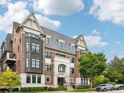 815 Laurel Ave APT 106